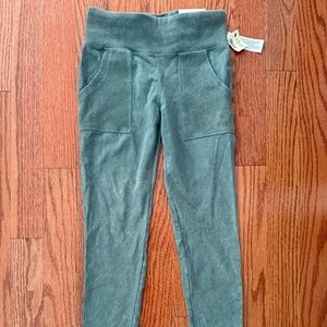 Aéropostale sage Green leggings sz M